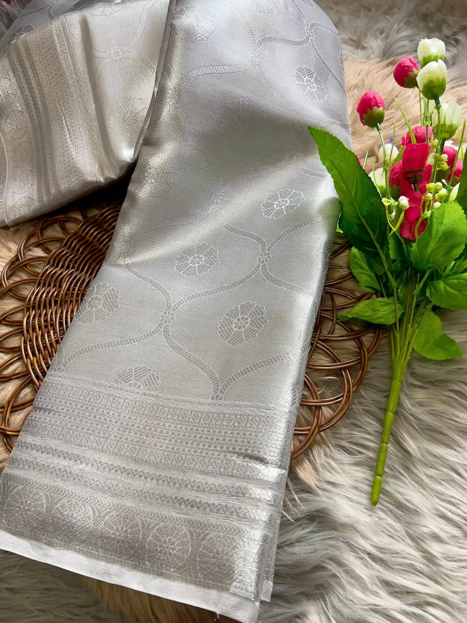 Samantha Inspired Soft Tissue Silk Saree with Rich Pallu