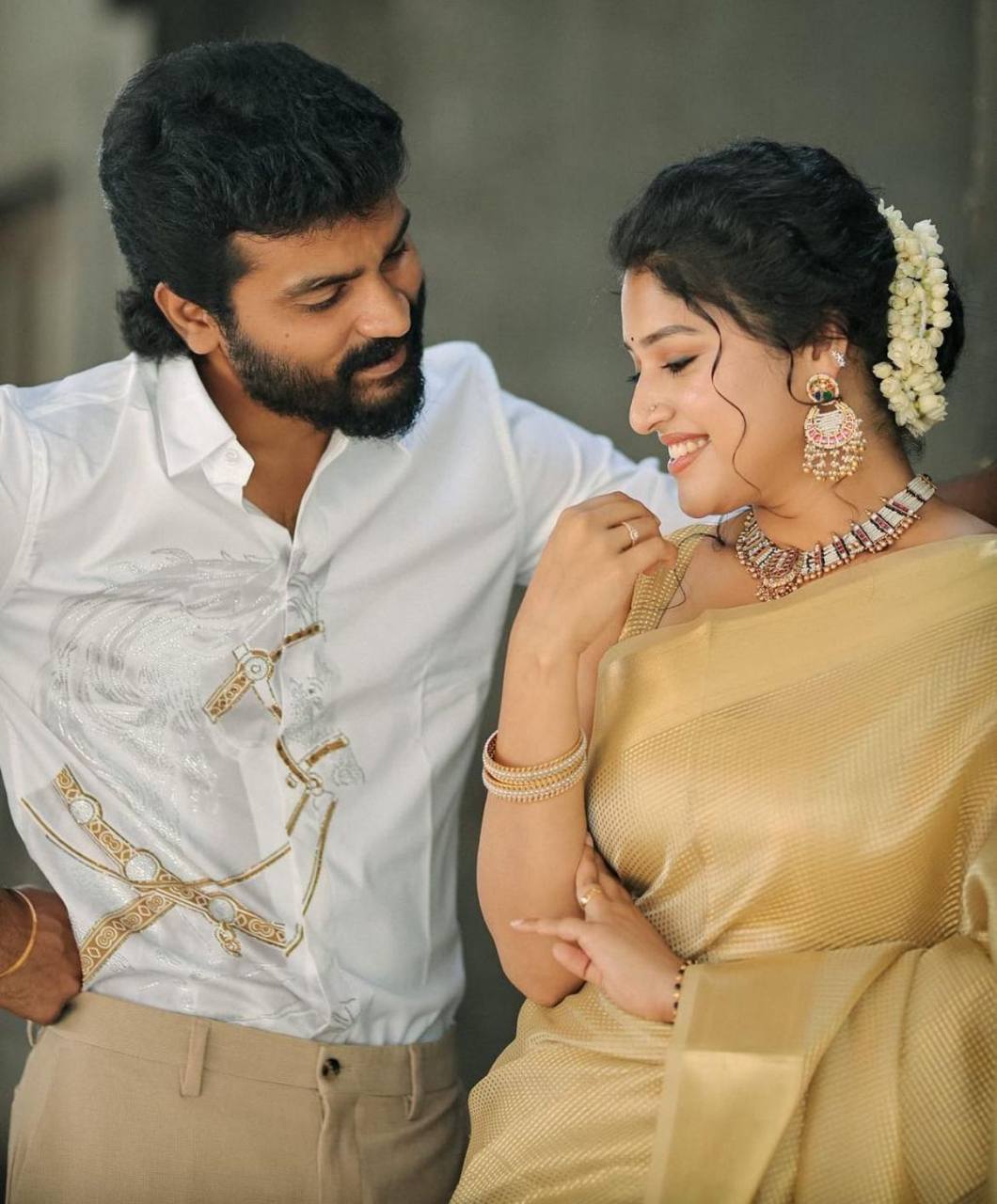 Nayanthara Inspired Banarasi Golden Tissue Silk Saree