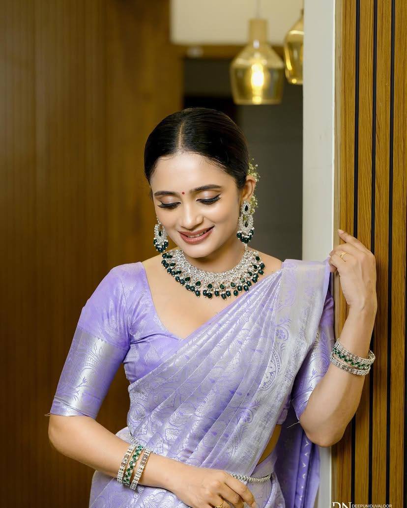 SoftWear Saree Designed for Comfortable Wedding Functions