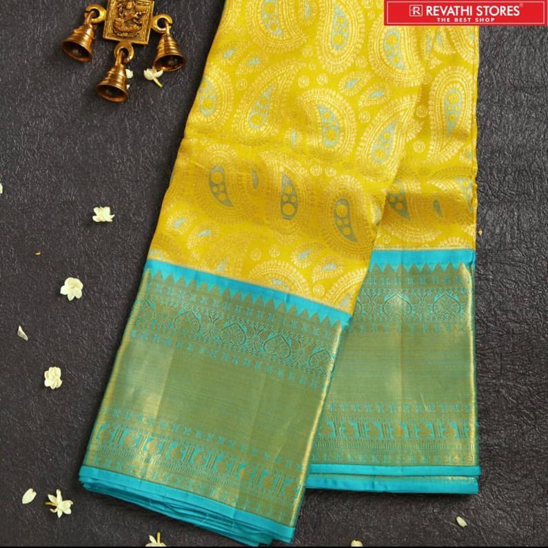 Premium Banarasi Saree in Lichi Silk