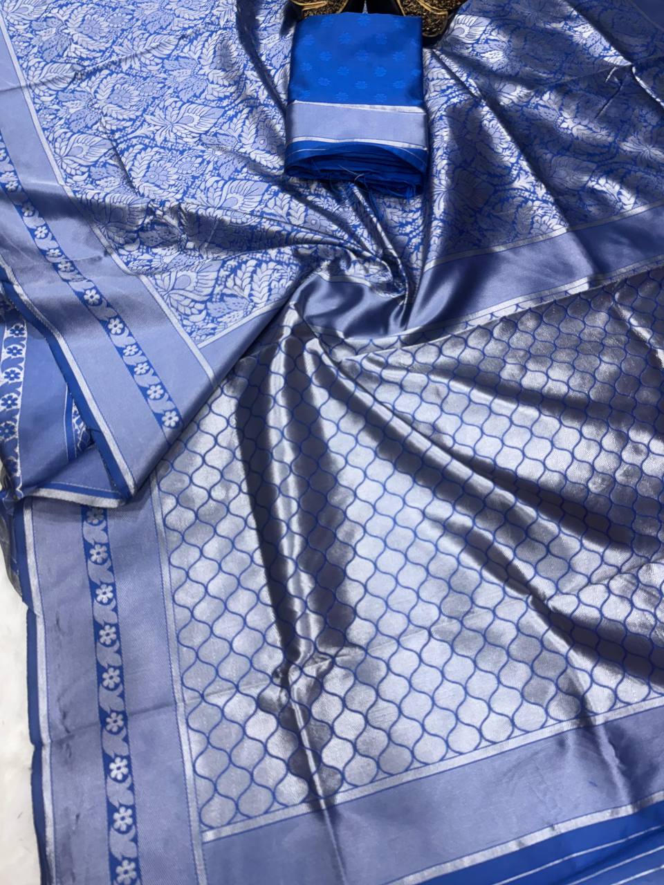 LuxeCraft Saree Designed in Organic Banarasi Lichi Silk