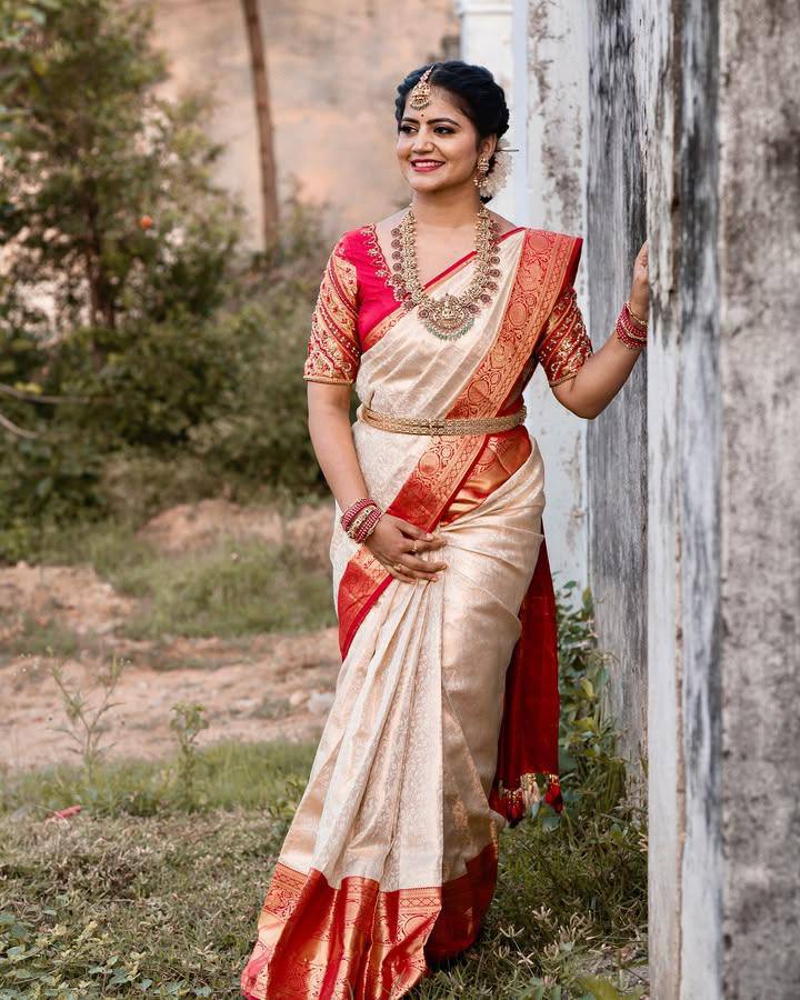 Rich Look Organic Banarasi Lichi Silk Wedding Saree