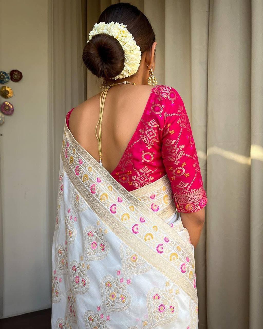 Easy-Drape Lichi Silk Saree with Banarasi Motifs