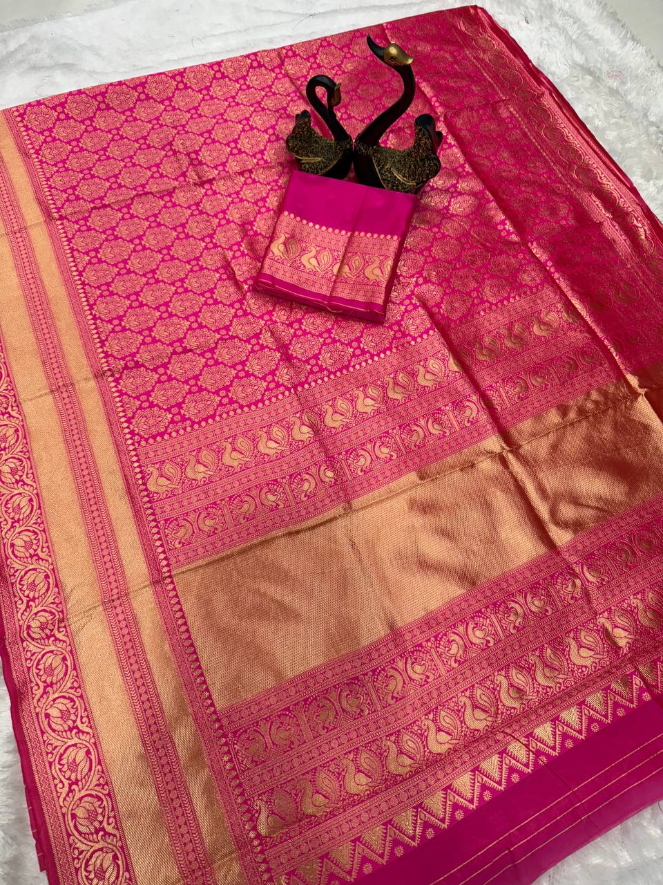 Comfort Wear Organic Banarasi Lichi Silk Wedding Saree