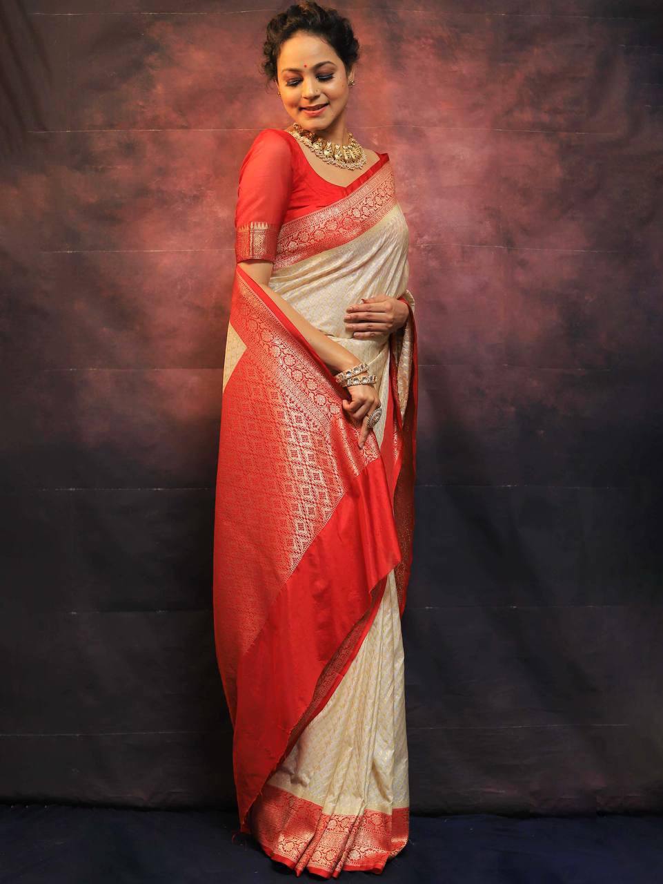 Rich Look Organic Banarasi Lichi Silk Wedding Saree
